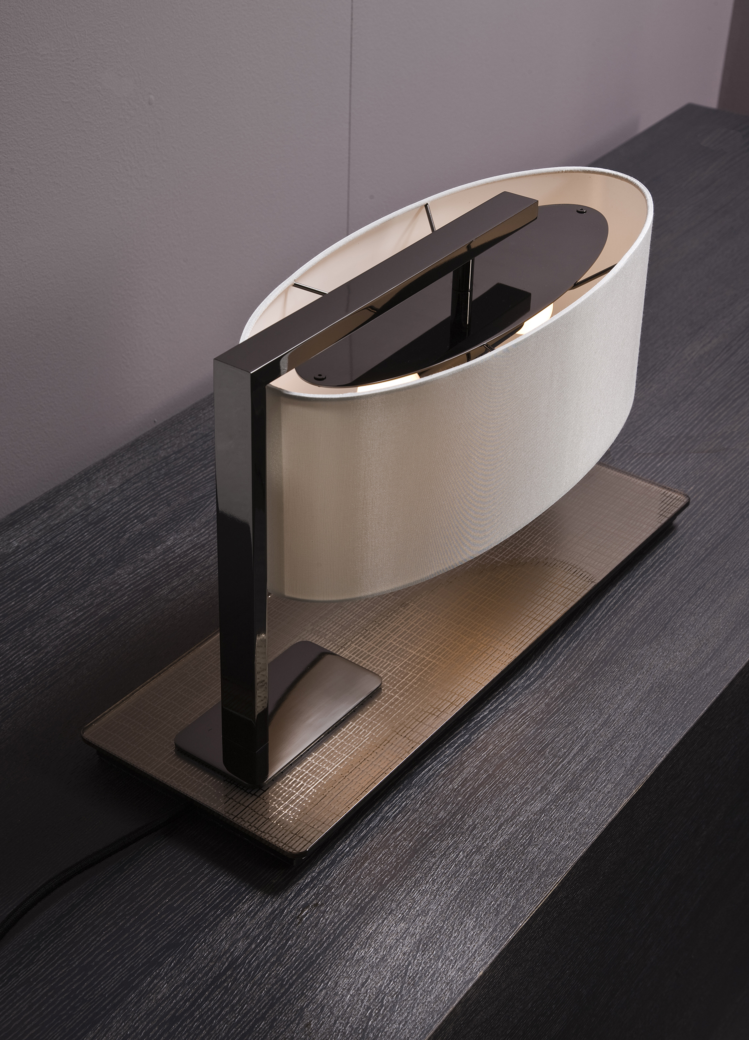 Kira table キラ