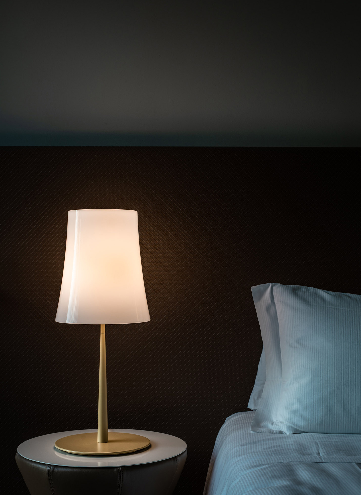 FOSCARINI Birdie Easy table（フォスカリーニ バーディー）｜イタリア